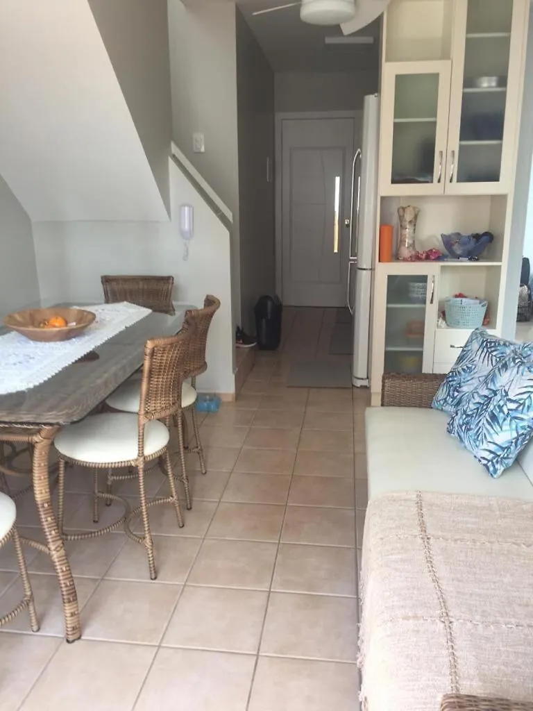 Apartamento Duplex Em Itapema A 250 Metros Do Mar